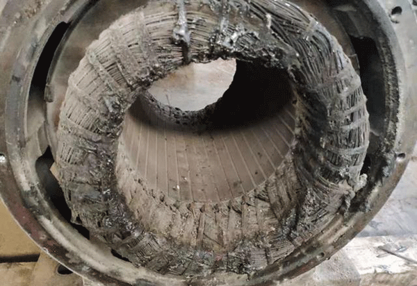 看看西安西瑪電機(jī)是如何拆卸高壓電機(jī)線圈的! 看看西安西瑪電機(jī)是如何拆卸高壓電機(jī)線圈的!